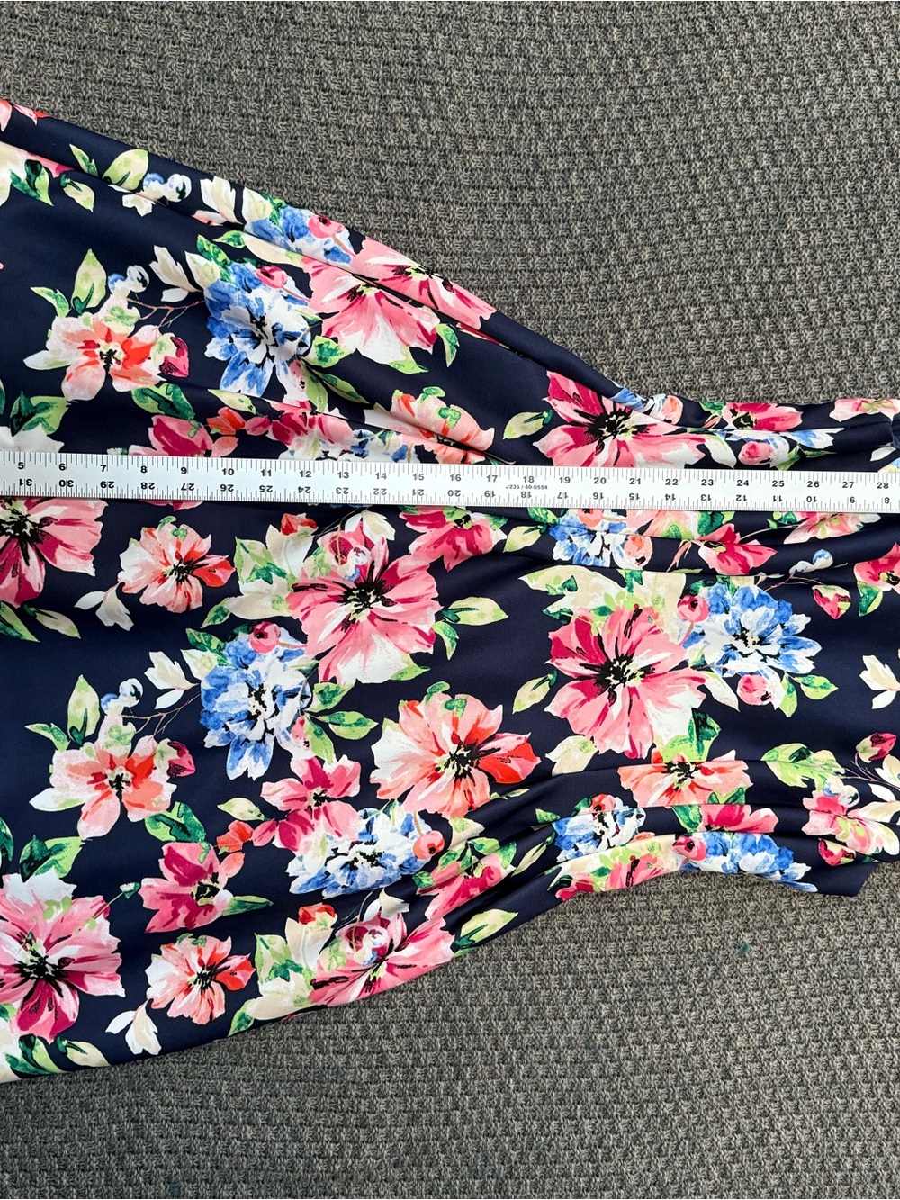 Vince Camuto (8) Floral Fit & Flare Dress in Navy with Pink & Blue (pockets!) - Picture 7 of 11
